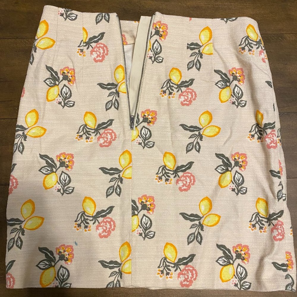 LOFT Lemon Floral Pencil Skirt - Picture 4 of 6
